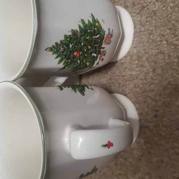Studio Nova Holiday Season Set of 4 Mugs Christmas Tree Coffee Cups Vintage - Picture 4 of 4